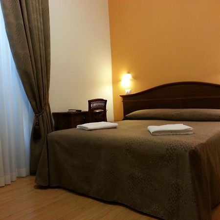 Guesthouse Alex II 로마 외부 사진