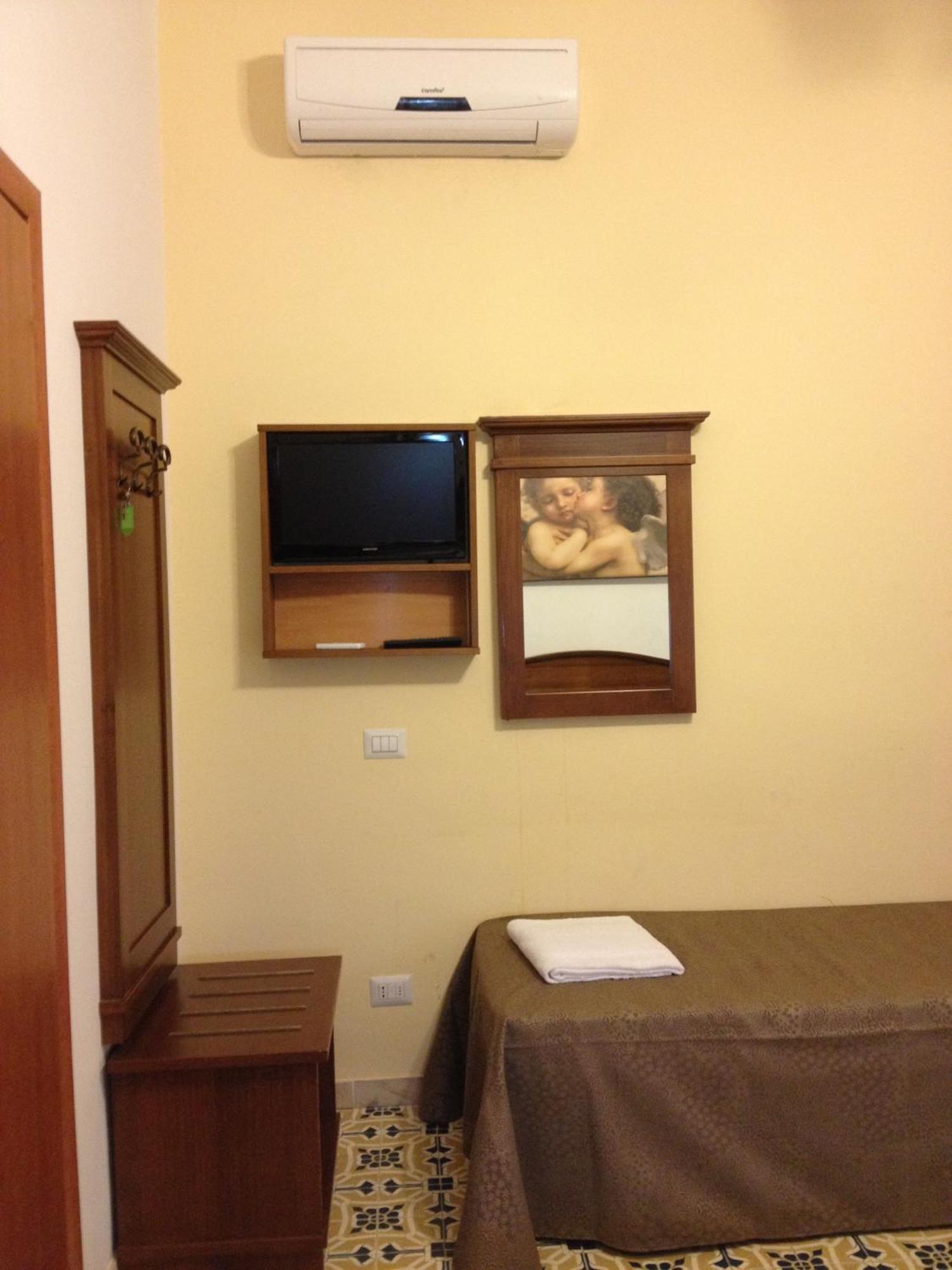 Guesthouse Alex II 로마 객실 사진