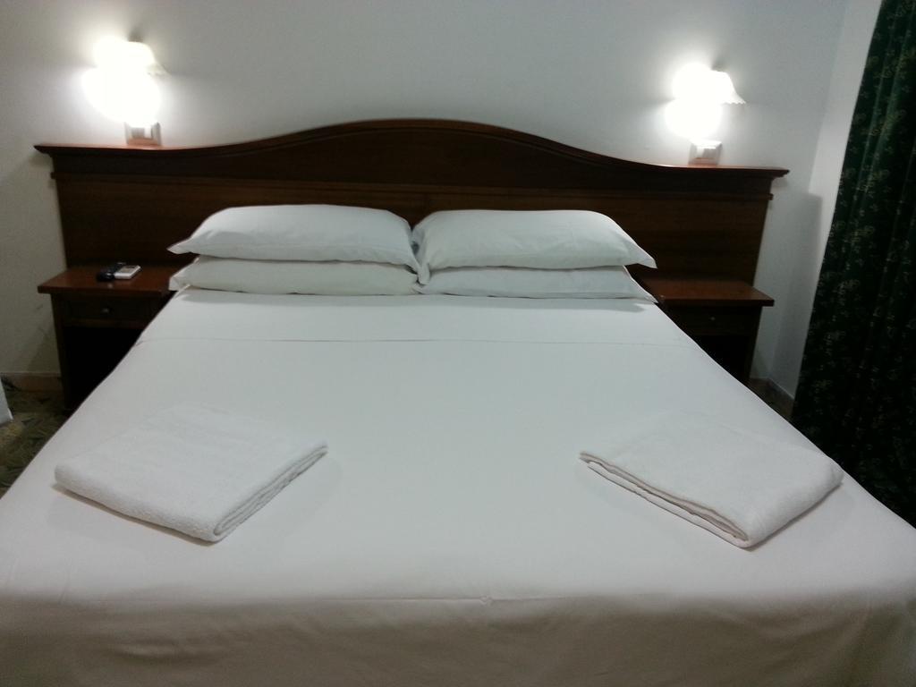 Guesthouse Alex II 로마 외부 사진