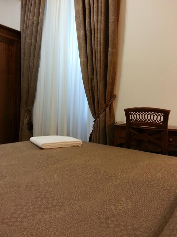 Guesthouse Alex II 로마 외부 사진