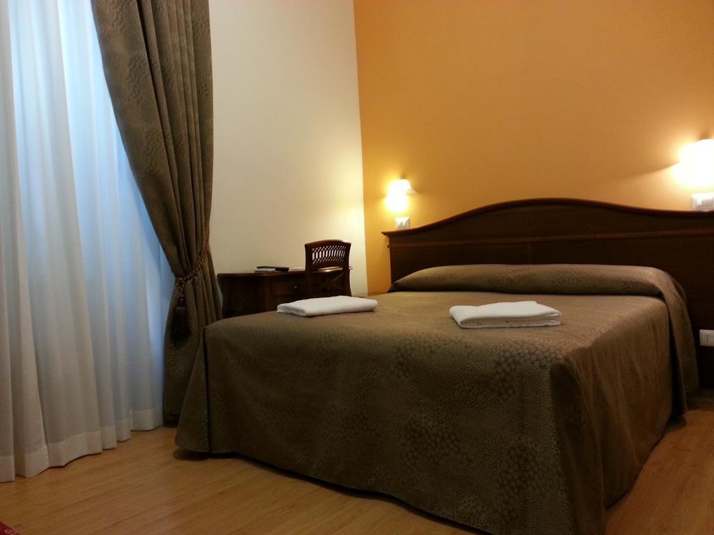 Guesthouse Alex II 로마 외부 사진
