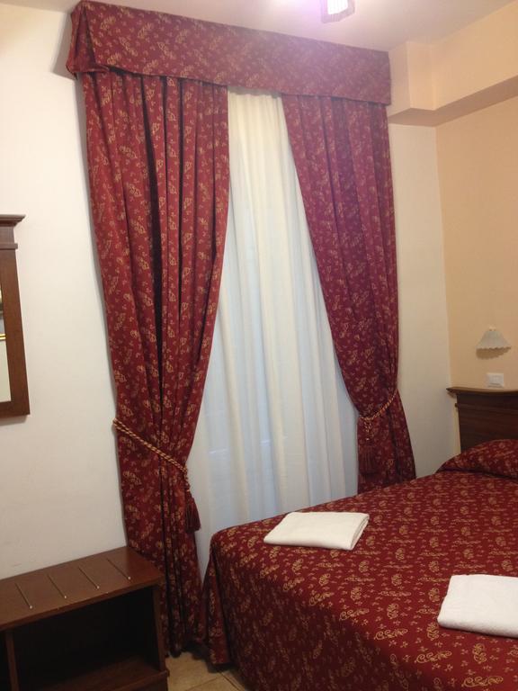 Guesthouse Alex II 로마 객실 사진